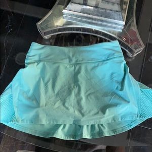Lulu lemon tennis skirt